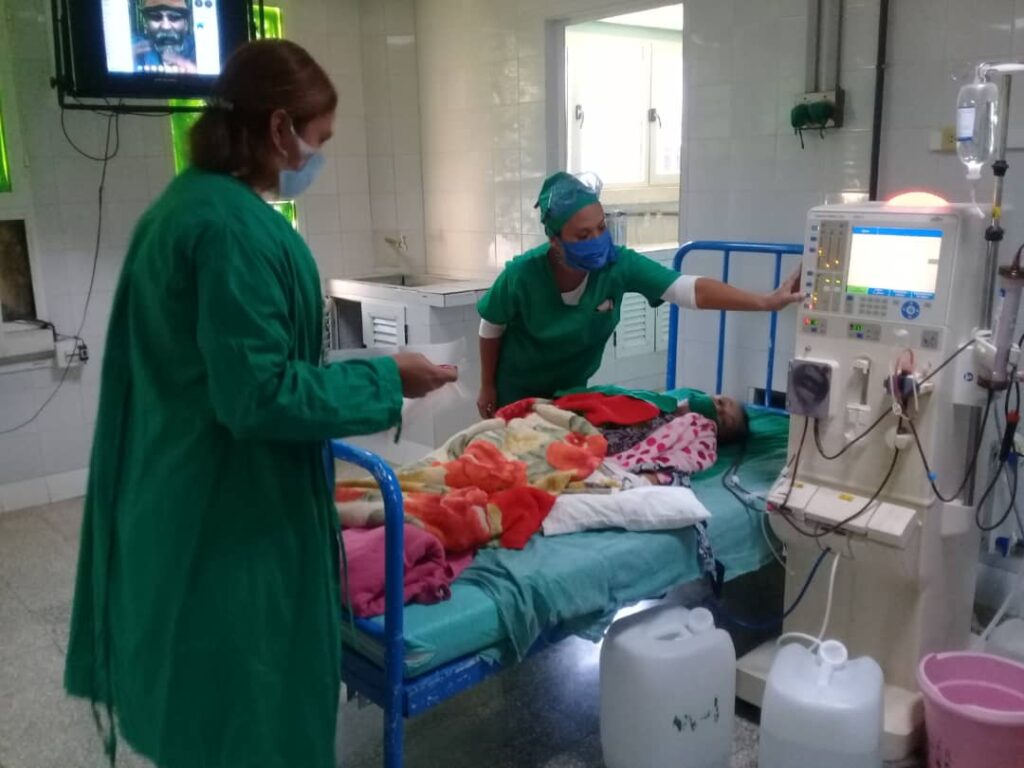 Extreman medidas higiénico sanitarias en servicio de hemodiálisis de hospital Celia Sánchez Manduley// Fotos Cortesía de Maidelis Oro Perdomo