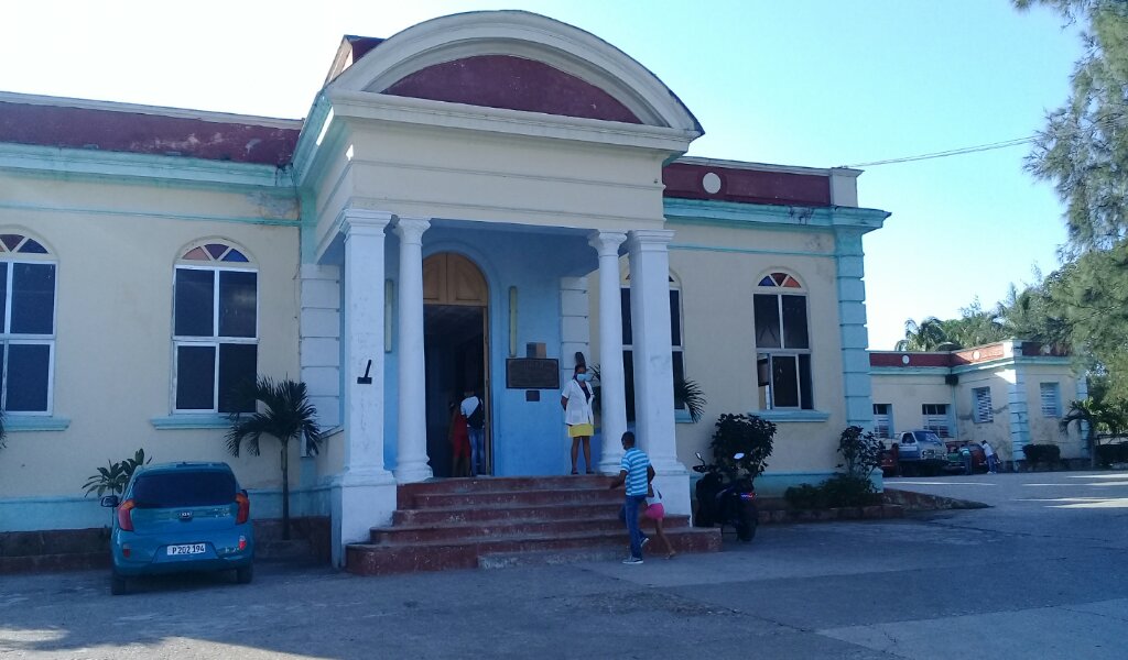 El pediátrico provincial Hermanos Cordové de Manzanillo, conocido también como hospital Caymari cumple hoy 108 años de fundado //Foto Eliexer Pelaez Pacheco