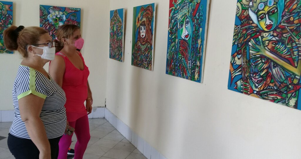 En la Oficina Municipal de Monumentos y Sitios Históricos de Manzanillo se exhibe la exposición por un mes //Foto Eliexer Pelaez Pacheco