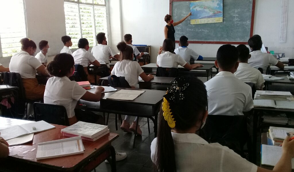 En la ESBU Manuel Fajardo Rivero se transmite el legado de «Piti» a las nuevas generaciones //Foto Eliexer Pelaez Pacheco