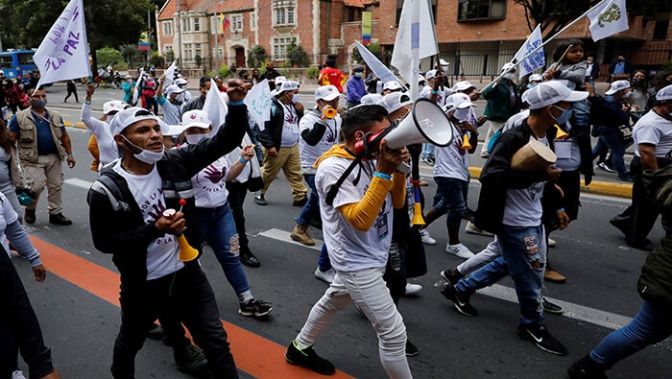 El pasado 21 de octubre se realizó un paro nacional para demandar el cumplimiento de los Acuerdos de Paz // Foto EFE