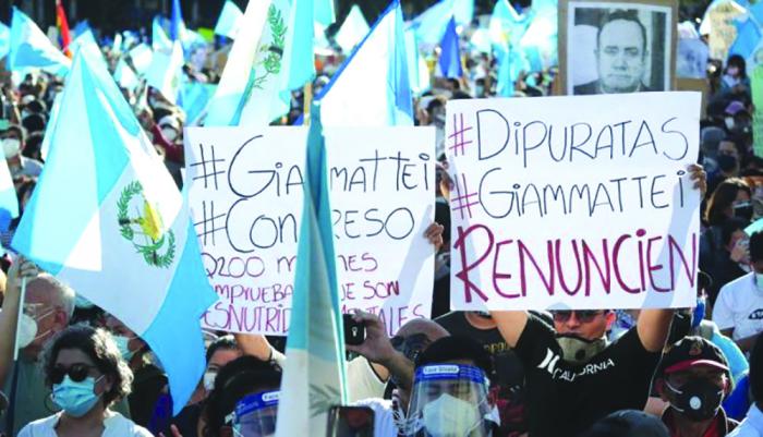 Ante la solicitud de la población, Giammattei anunció que el Gobierno decidió invocar la Carta Democrática de la desprestigiada Organización de Estados Americanos. Foto: El Ciudadano