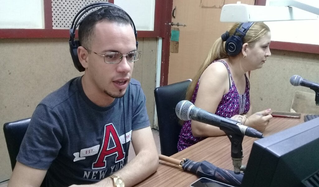 Lázaro Manuel Lloret López-Chávez suma 15 años de labor en la locución