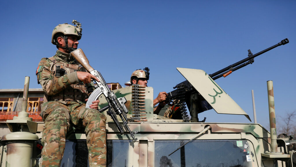 Imagen ilustrativa / Fuerzas de seguridad afganas cerca de la base aérea estadounidense de Bagram.Mohammad Ismail / Reuters