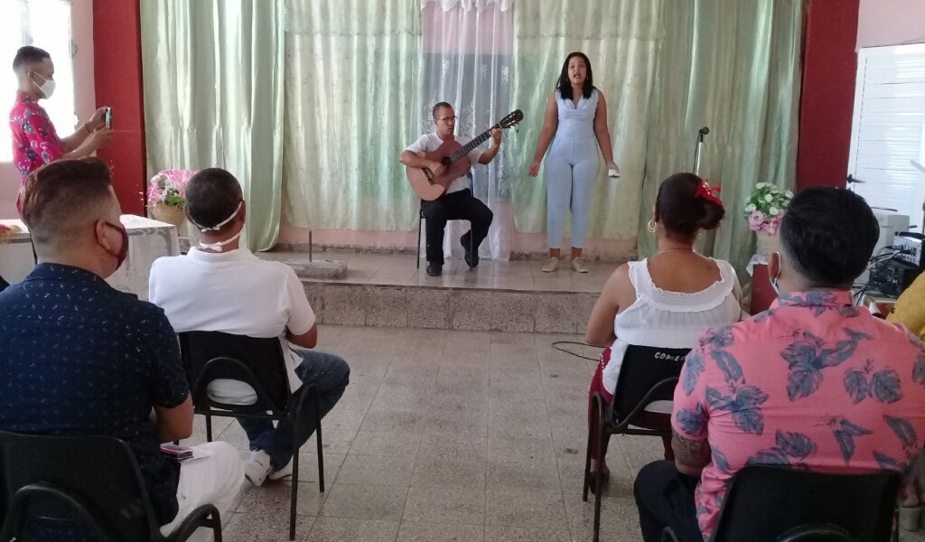 El Centro Politécnico José Machado Rodríguez fue la sede del acto municipal por el Día del educador de la Enseñanza Técnico Profesional de Manzanillo //Foto Eliexer Pelaez Pacheco
