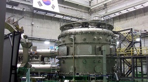 Una cisterna de helio del KSTAR, que forma parte del sistema de refrigeración del reactor. Foto: wikipedia.org