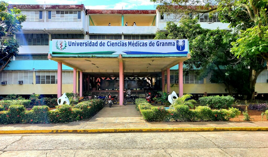 La Universidad de Ciencias Médicas de Granma es uno de los centros científicos más importantes en Manzanillo  //Foto Eliexer Pelaez Pacheco 