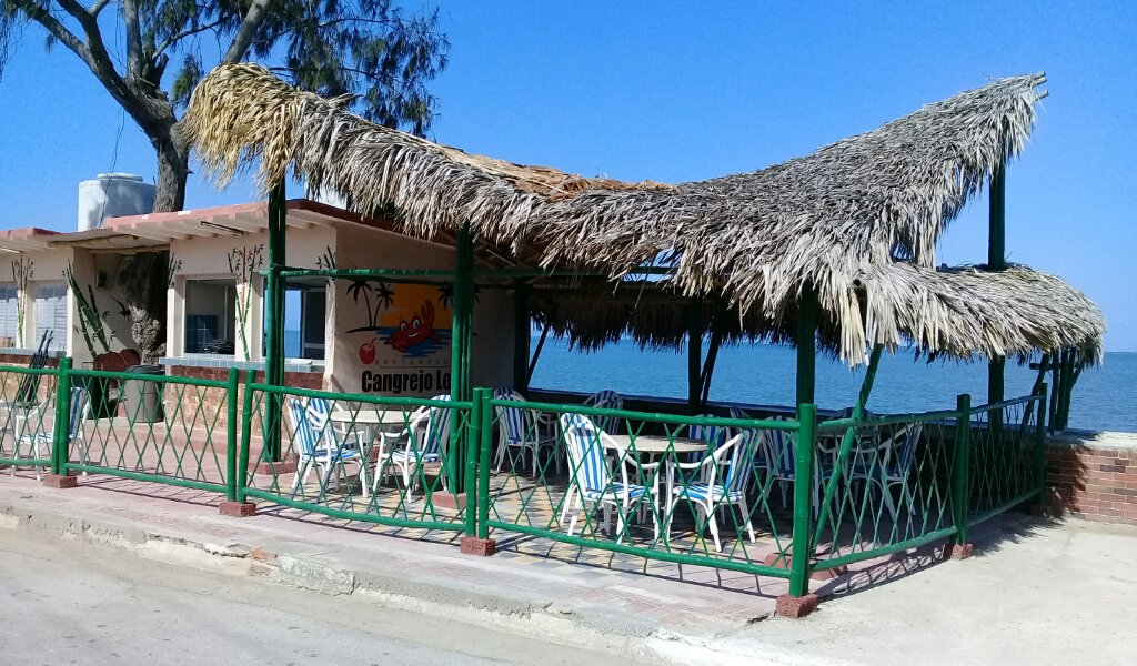 En el malecón de la ciudad una nueva opción para disfrutar de los platos tradicionales manzanilleros desde la colonia española //Foto Eliexer Pelaez Pacheco