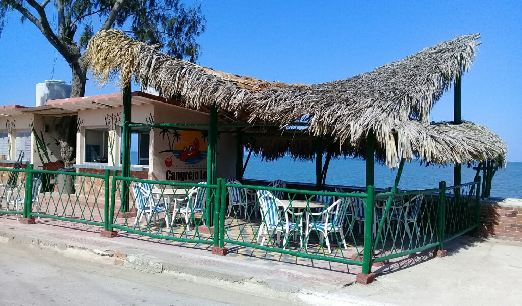 En el malecón de la ciudad una nueva opción para disfrutar de los platos tradicionales manzanilleros desde la colonia española //Foto Eliexer Pelaez Pacheco 