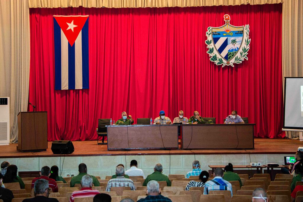 Reunión de trabajo presidida por Salvador Valdés Mesa, vicepresidente de la República de Cuba, donde se evalúa el cumplimiento del programa de autoabastecimiento local, en Pinar del Río, Cuba, 13 de febrero de 2021. ACN FOTO/Rafael FERNÁNDEZ ROSELL