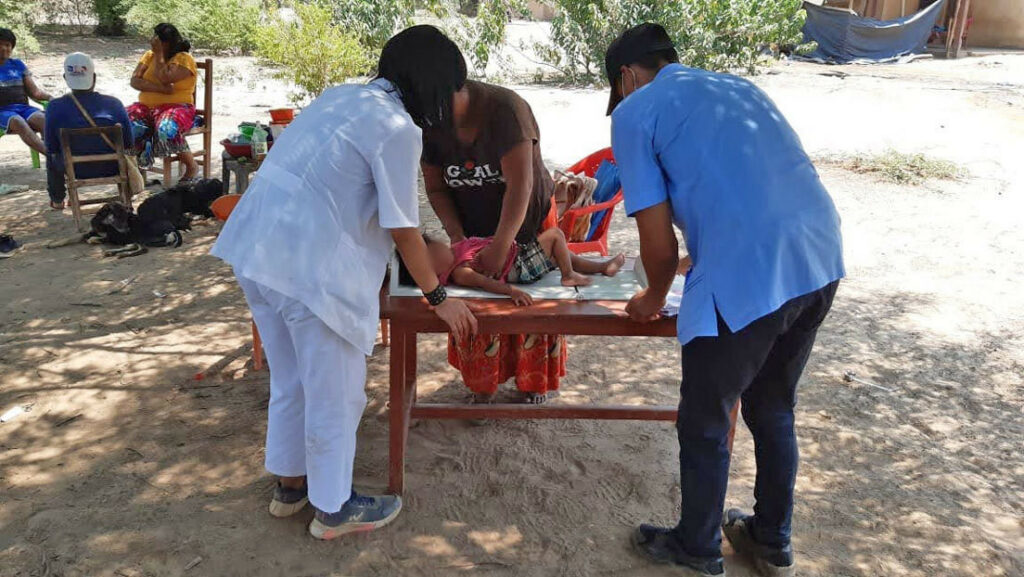 El Equipo de Fortalecimiento de la Atención Primaria de la Salud trabaja con poblaciones wichí de Santa Victoria Este, Salta, Argentina.Programa de fortalecimiento de la Atención Primaria de la Salud, Santa Victoria Este