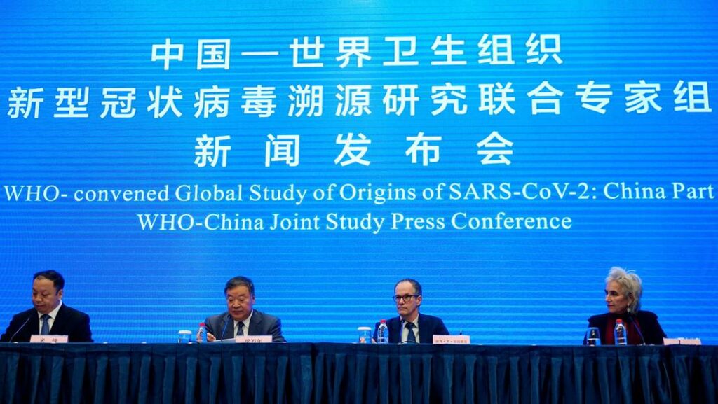 El equipo de la OMS durante una rueda de prensa sobre los resultados de su investigación sobre los orígenes del SARS-CoV-2 en Wuhan (China), 9 de febrero de 2021.Foto: Aly Song / Reuters