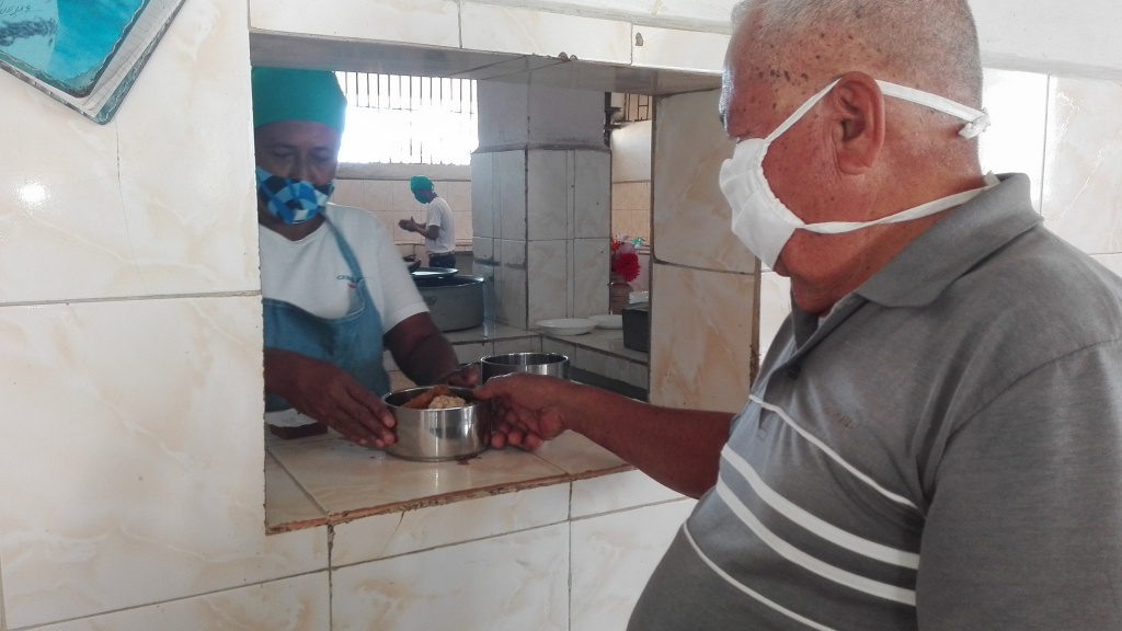 Bernardo es uno de los beneficiados con el SAF en Manzanillo // Foto Marlene Herrera