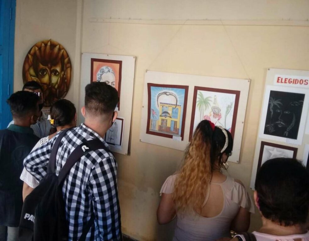 En el Centro Cultural José Martí se exponen las obras //Foto cortesía de Yusmanis Beritán Espinosa