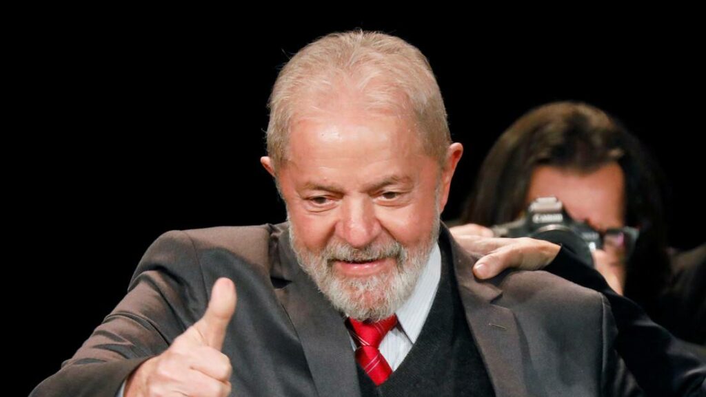 Lula durante un mitin en París, Francia, 2 de marzo de 2020.Foto: Charles Platiau / Reuters