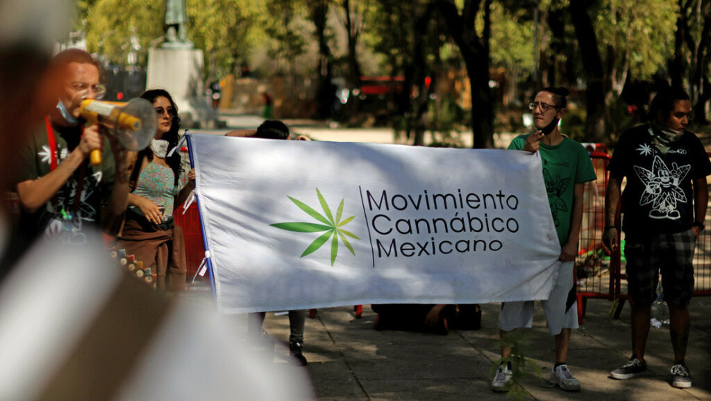 Activistas exigen legalización de la marihuana en México, 9 de marzo de 2021Carlos Jasso / Reuters