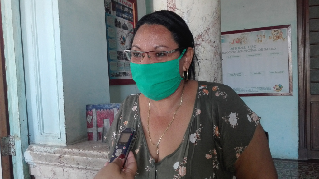 Zulay Rodríguez, jefa de Puesto de mando para la COVID-19 en la dirección de Salud municipal // Foto Marlene Herrera