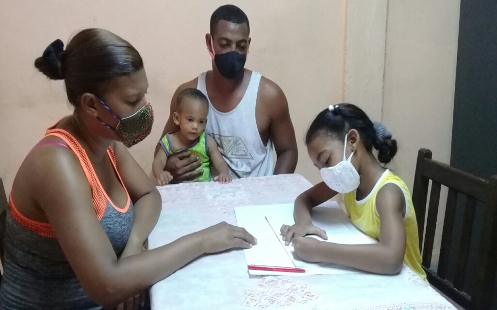 La Casa de Orientación a la Mujer y la Familia de Manzanillo mantiene el trabajo de la atención y cuidado a los menores en el hogar //Foto Eliexer Pelaez Pacheco