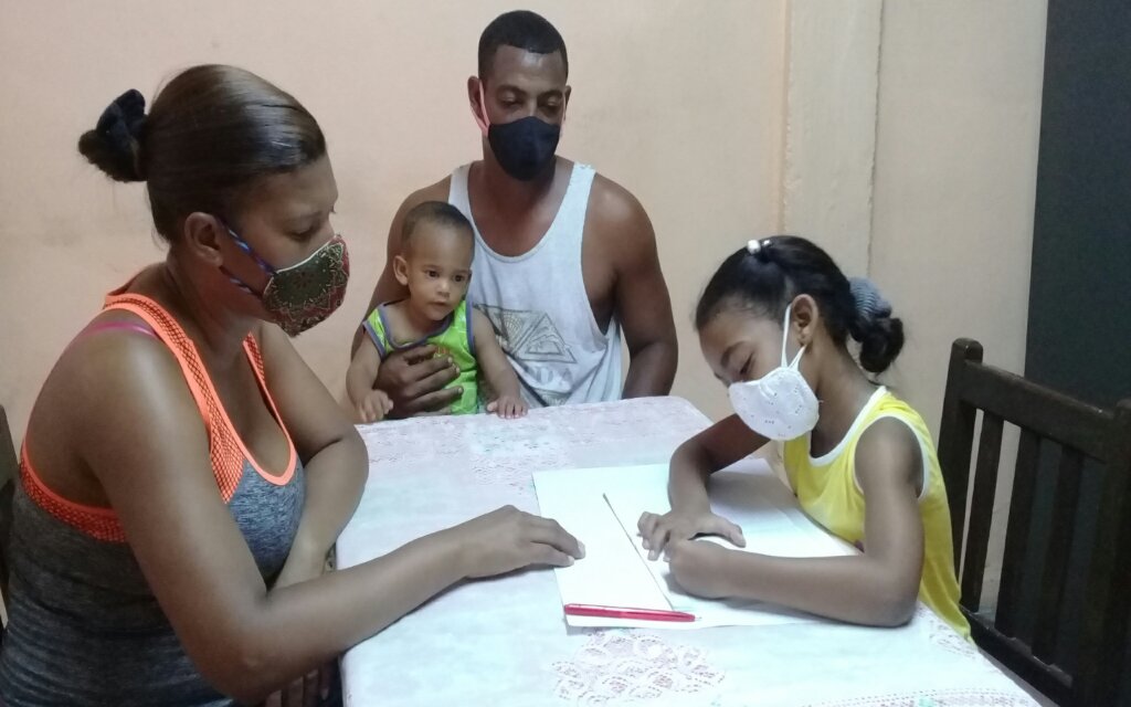 La Casa de Orientación a la Mujer y la Familia de Manzanillo mantiene el trabajo de la atención y cuidado a los menores en el hogar  //Foto Eliexer Pelaez Pacheco 