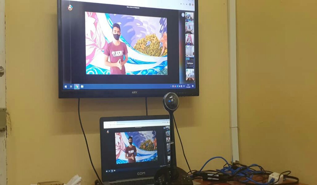 Exposición de Fidel Moreno Cubela desde uno de los centros de aislamiento de Manzanillo //Foto cortesía de Luis Antonio Guerra