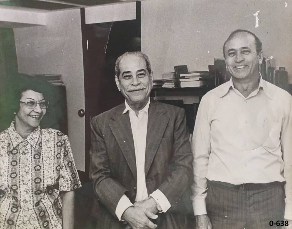 Blas Roca (al centro) es un digno ejemplo a seguir por las nuevas generaciones de dirigentes //Foto cortesía del archivo del Museo de las Luchas Obreras