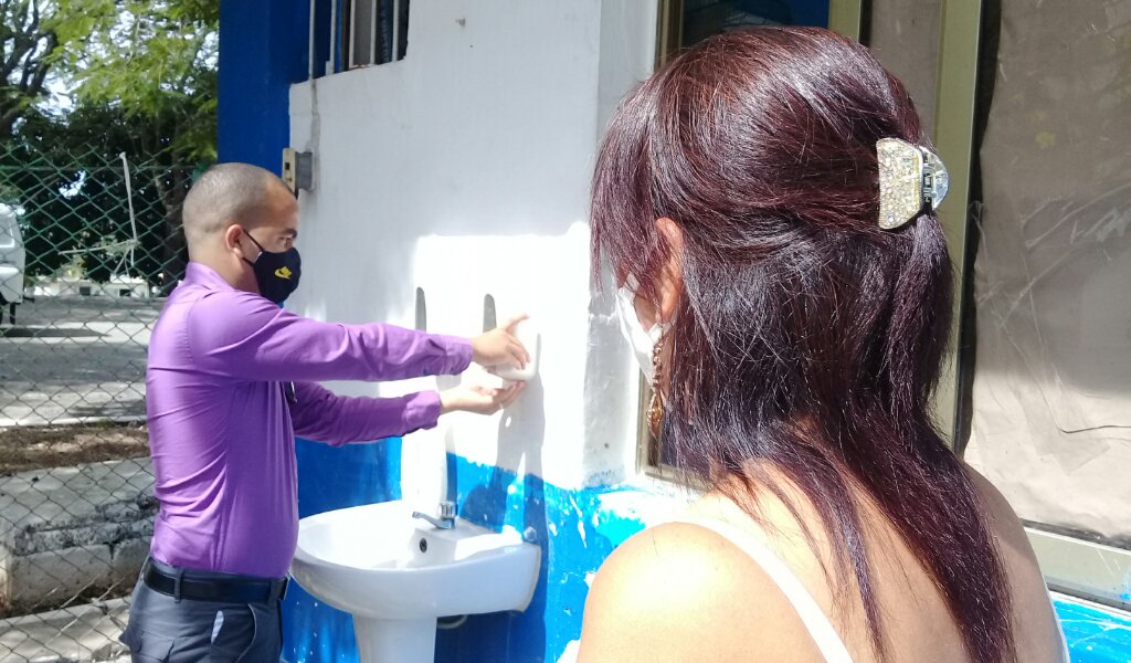 En Pescagran se vela por el correcto empleo de las medidas higiénico sanitarias para evitar la COVID-19 //Foto Eliexer Pelaez Pacheco
