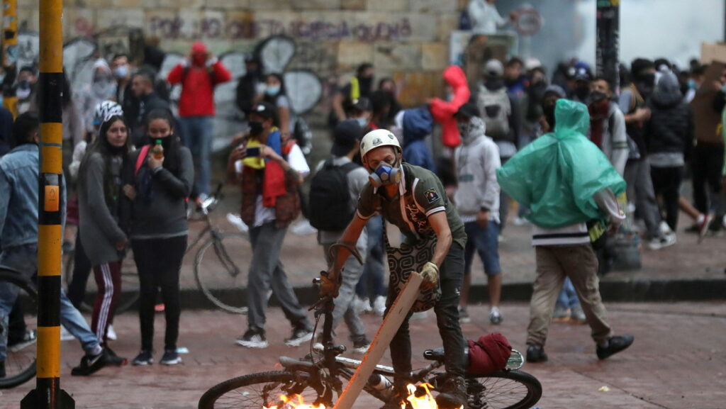 Protesta contra la reforma fiscal del Gobierno de Iván Duque en Bogotá, Colombia, 1 de mayo de 2021.Luisa González / Reuters