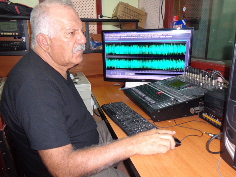 Rolando de la Cruz trabajó por 43 años en Radio Granma //Foto Eliexer Pelaez Pacheco