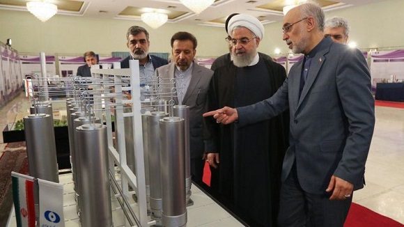El presidente iraní, Hassan Rouhani, visita una instalación nuclear. Foto: EPA.