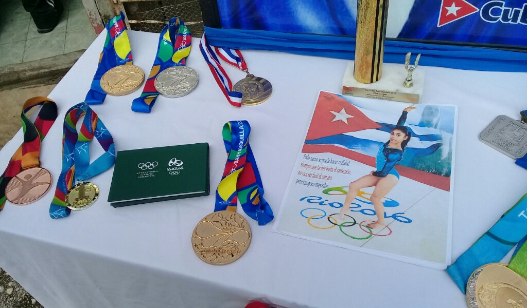 Algunas medallas ganadas por Marcia Videaux //Foto Eliexer Pelaez Pacheco