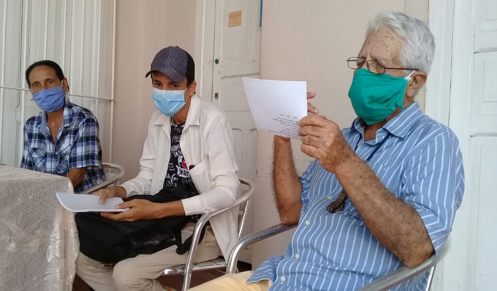 Escritores manzanilleros participaron en el recital de poesías como parte de la jornada literaria nacional //Foto Eliexer Pelaez Pacheco