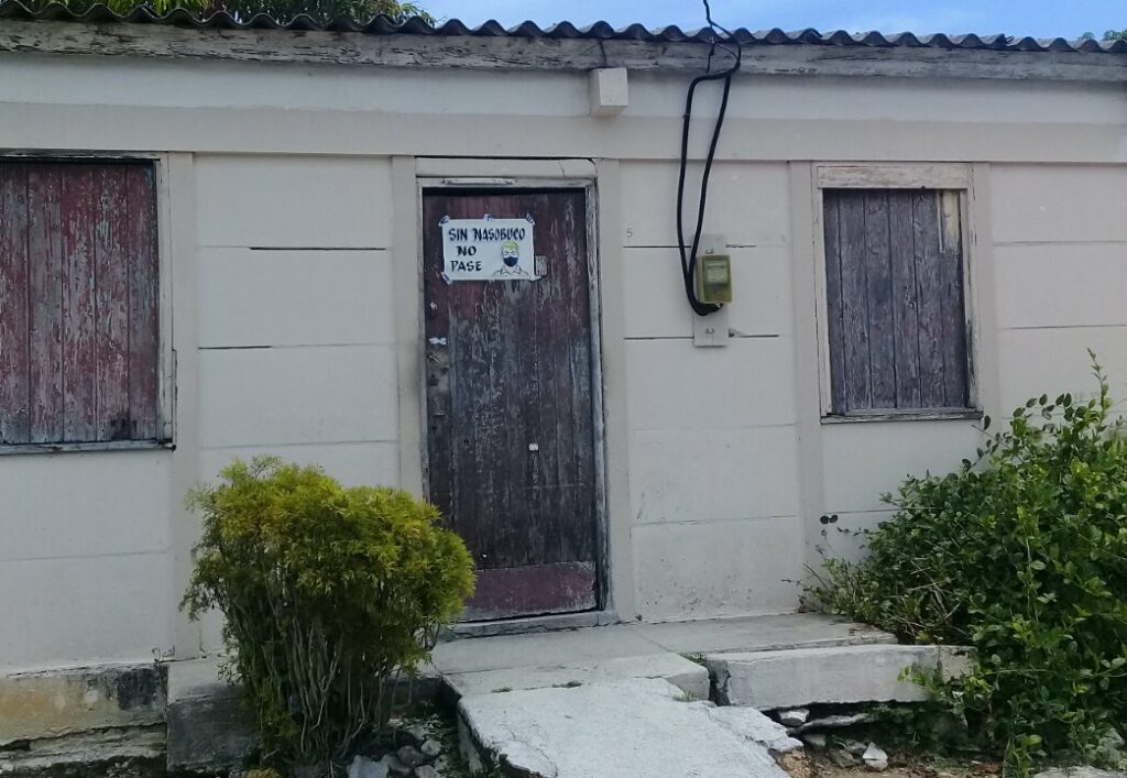 La exigencia de cada familia y el cumplimiento de las medidas como el uso del nasobuco reducirán los contagios // Foto Denia Fleitas Rosales