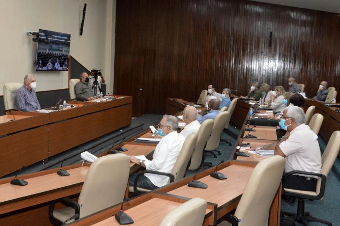 El ministro de Salud Pública, José Angel Portal Miranda, aseguró que la intervención sanitaria «marcha con buen ritmo» y los resultados van siendo satisfactorios. // Foto Estudios Revolución