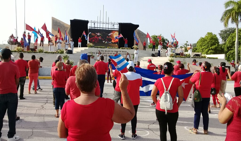 La Plaza de la Revolución Celia Sánchez Manduley acogió el acto municipal por el 26 de julio en Manzanillo //Foto Eliexer Pelaez Pacheco