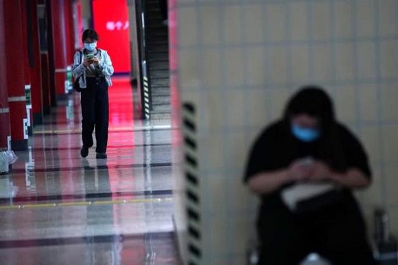 Ya en 2019, el gigante asiático estableció que los adolescentes solo podían jugar un máximo 1,5 horas al día. Foto: Reuters