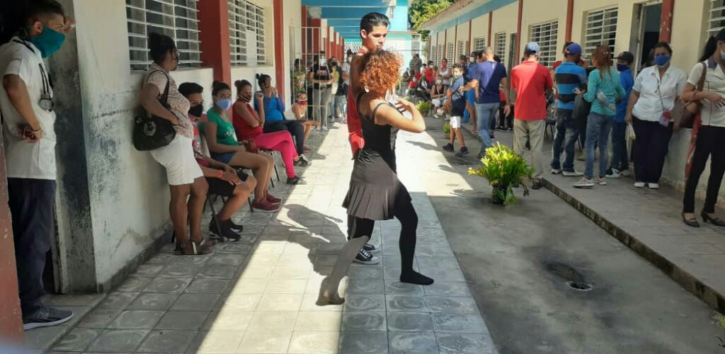La danza estuvo presente en esta intervención cultural //Foto cortesía de Tropisur