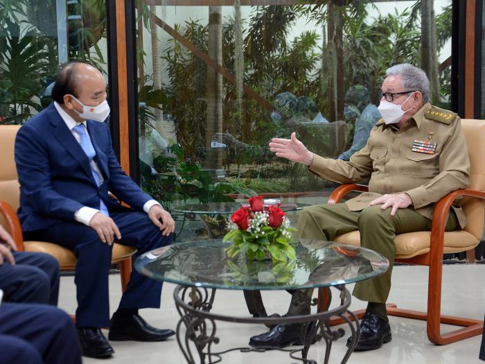 Recibió Raúl Castro al Presidente vietnamita Nguyen Xuan Phuc Foto: Estudios Revolución