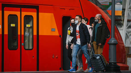 Personas con mascarillas en una estación de Moscú, el 4 de octubre de 2021 // Foto
Legion Media / Evgeny Sinitsyn