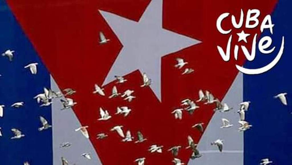 Cuba es nuestra, Cuba Vive y abraza, Cuba Vive en su historia, en el barrio, en su gente; Cuba Vive y renace, respira, por el bien de todos //Foto de internet