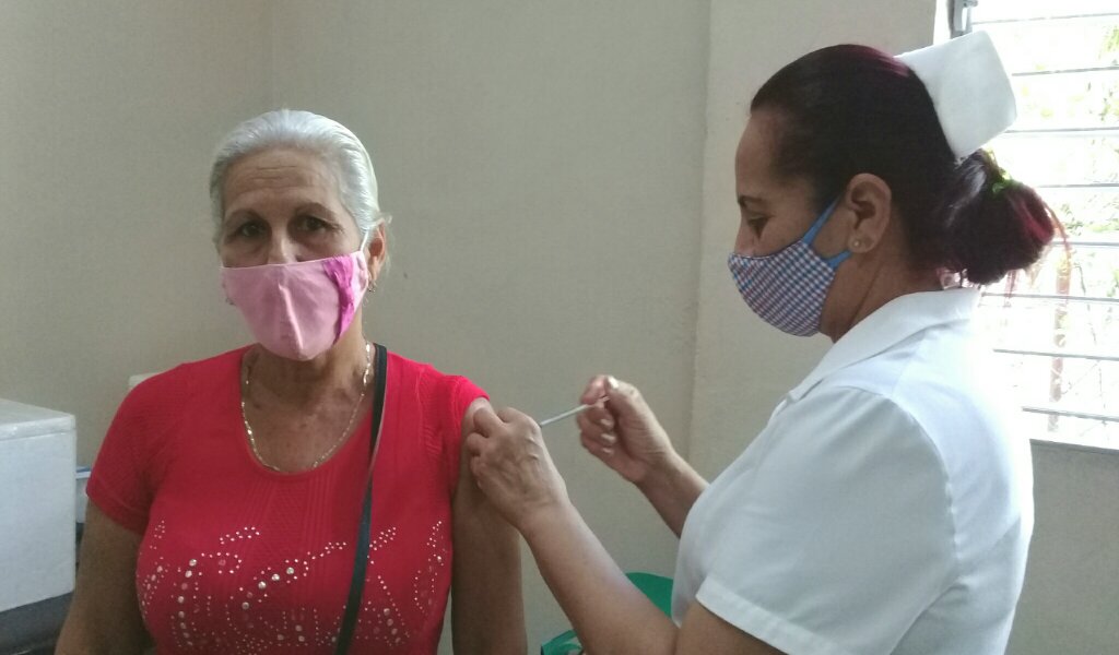 Más del 99 por ciento de los manzanilleros han sido vacunados al menos con una dosis de las vacunas antiCovid-19 //Foto Eliexer Pelaez Pacheco 
