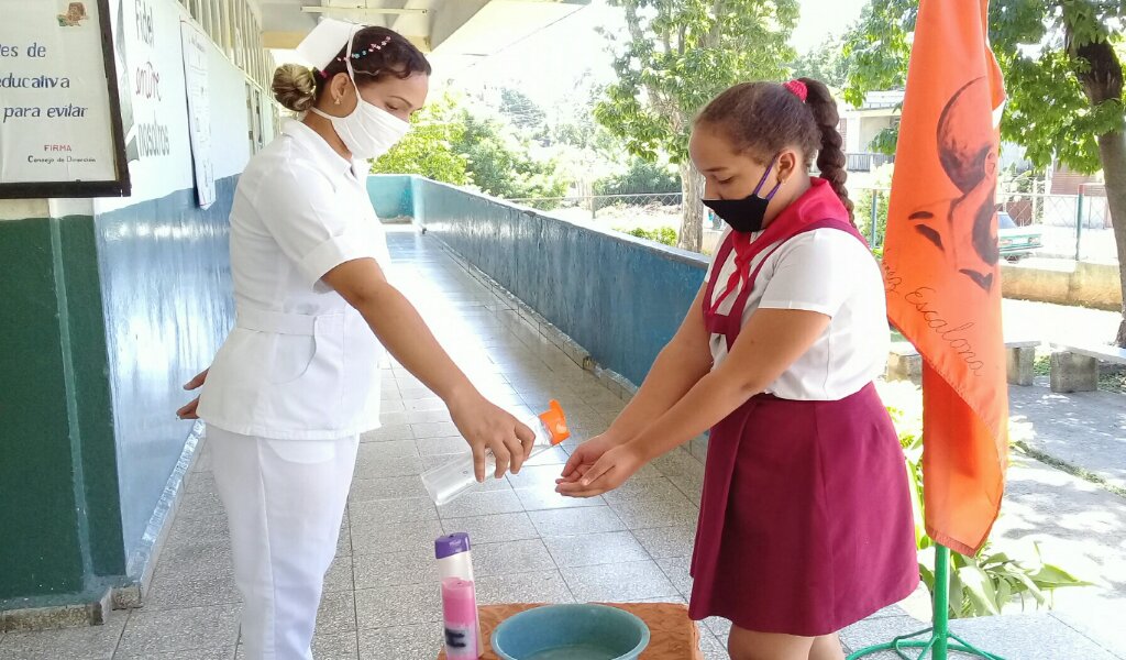 En Manzanillo todo está listo para el reinicio del curso escolar este 15 de noviembre //Foto Eliexer Pelaez Pacheco