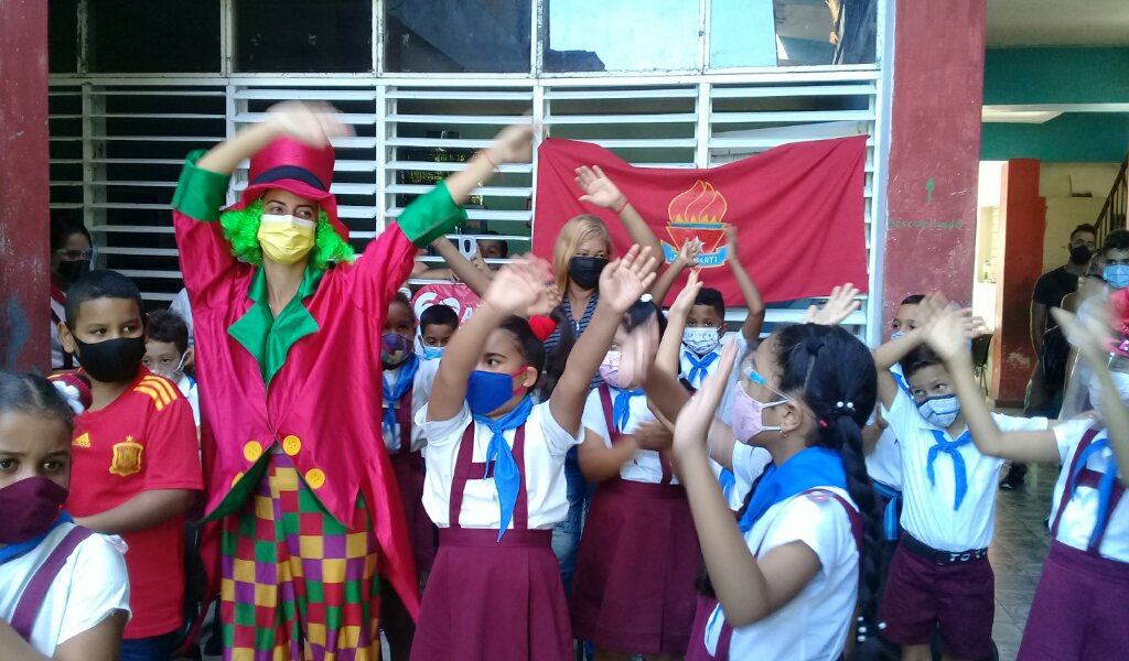 La alegría primó el 15 de noviembre en todas las instituciones educativas del municipio con el reinicio del curso escolar //Foto Eliexer Pelaez Pacheco