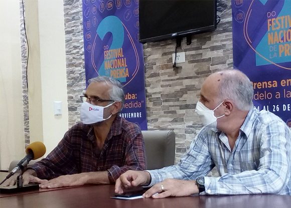 Ariel Terrero y Ricardo Ronquillo, vicepresidente y presidente de la UPEC, respectivamente // Foto Cubaperiodistas