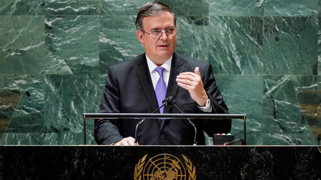 El canciller mexicano, Marcelo Ebrard, en la Asamblea General de la ONU, 23 de septiembre de 2021Mary Altaffer / Reuters
