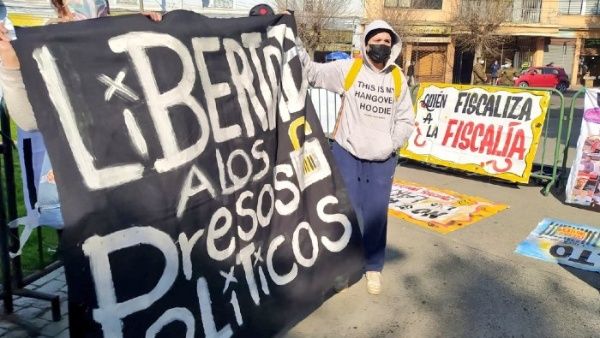 Según el Comando de Campaña de Gabriel Boric, de esta manera, esperan «unir a Chile, reconociendo todas las caras de un episodio histórico». | Foto: Twitter @FpvrPrensa