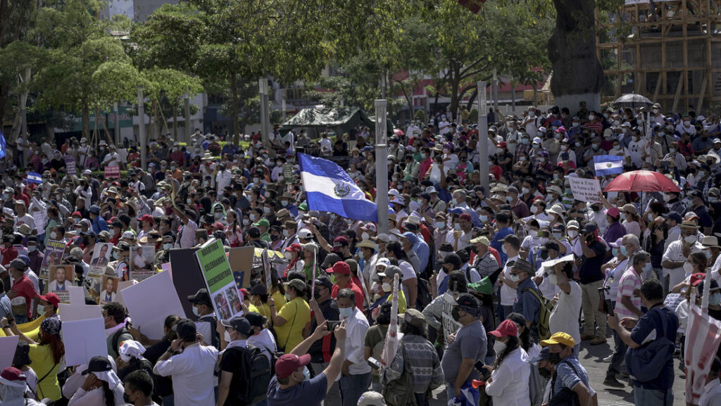 Protesta en el 30 aniversario de la firma de los Acuerdos de Paz, en San Salvador, 16 de enero de 2022Emerson Flores / APHOTOGRAFIA / Gettyimages.ru