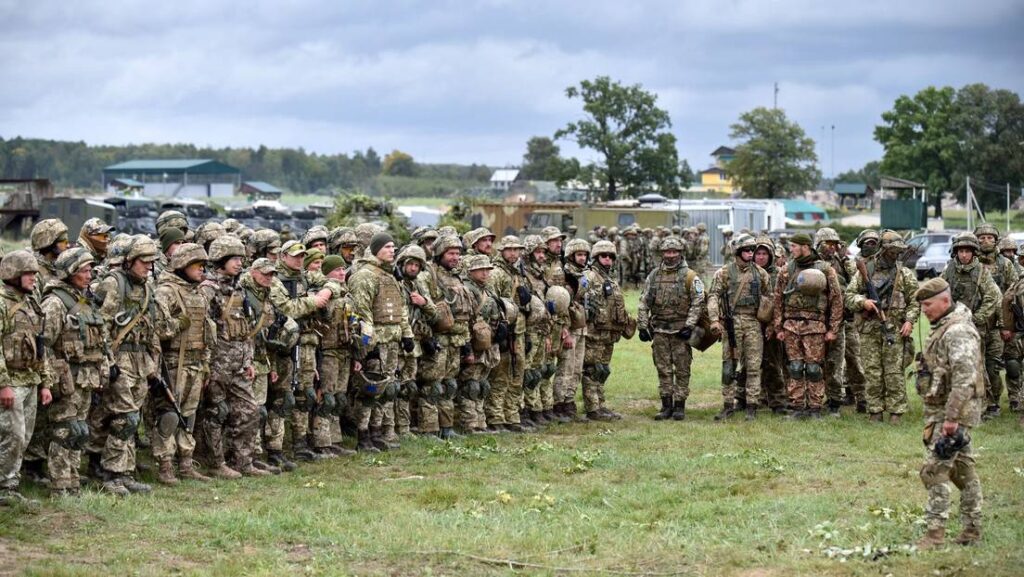 Militares durante un ejercicio conjunto entre Ucrania y los países de la OTAN, el 24 de septiembre de 2021.Foto: Stringer / Sputnik 