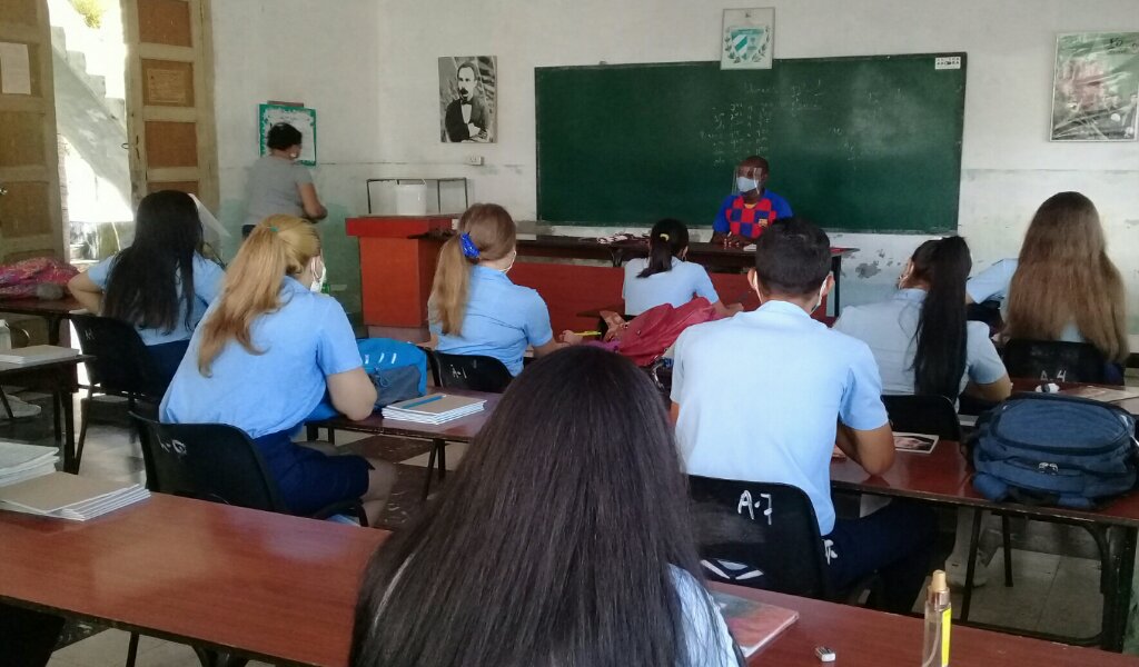 La preparación de los estudiantes del duodécimo grado para las pruebas de ingreso a la educación superior es una de las prioridades para el último trimestre del actual período lectivo //Foto Eliexer Pelaez Pacheco 
