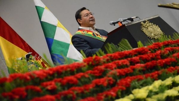 Arce recordó que en 2006 Bolivia nacionalizó sus recursos naturales estratégicos y puso en marcha un modelo económico alternativo al neoliberal, con resultados reconocidos a nivel nacional e internacional. | Foto: @LuchoXBolivia