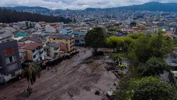 El alcalde de la ciudad de Quito precisó que la cifra de heridos por el alud llegó a 48 y la de desaparecidos se ubicó en 12. | Foto: EFE